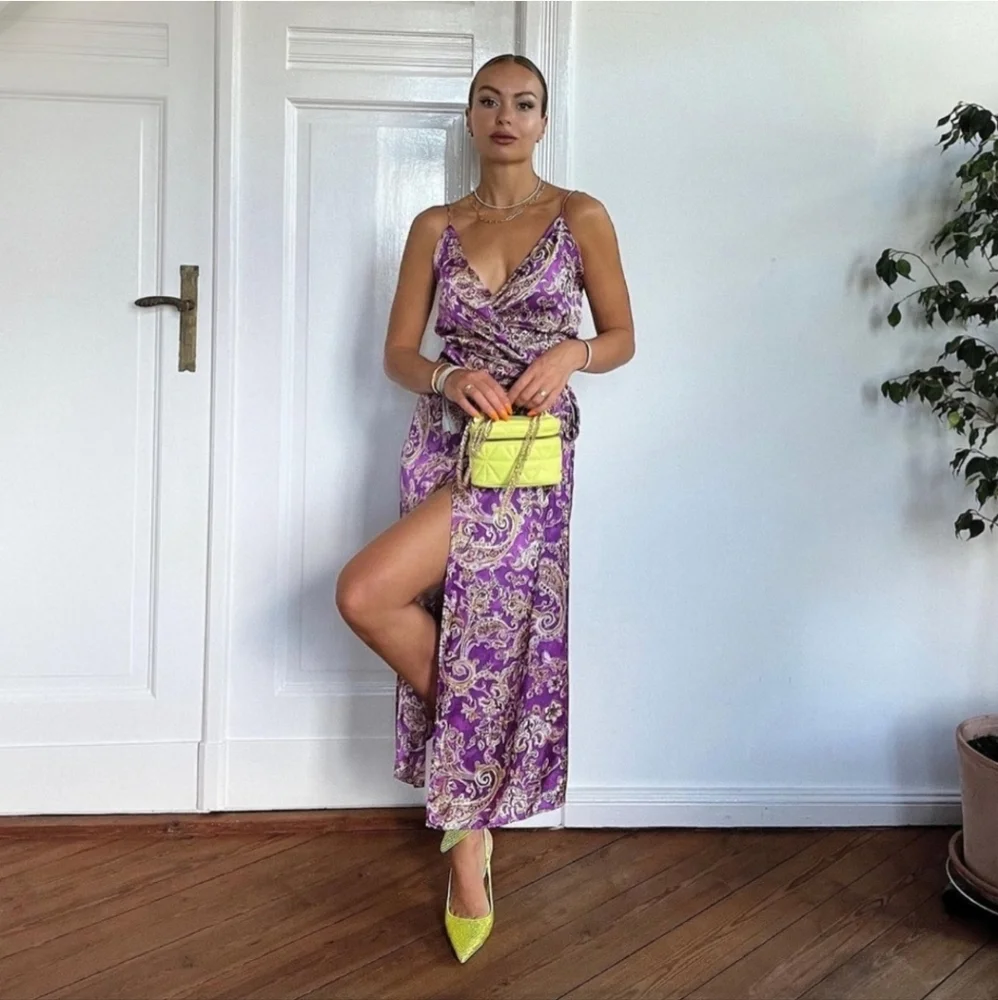 Satin Effect Print Dress Size S - Picture 2 of 9